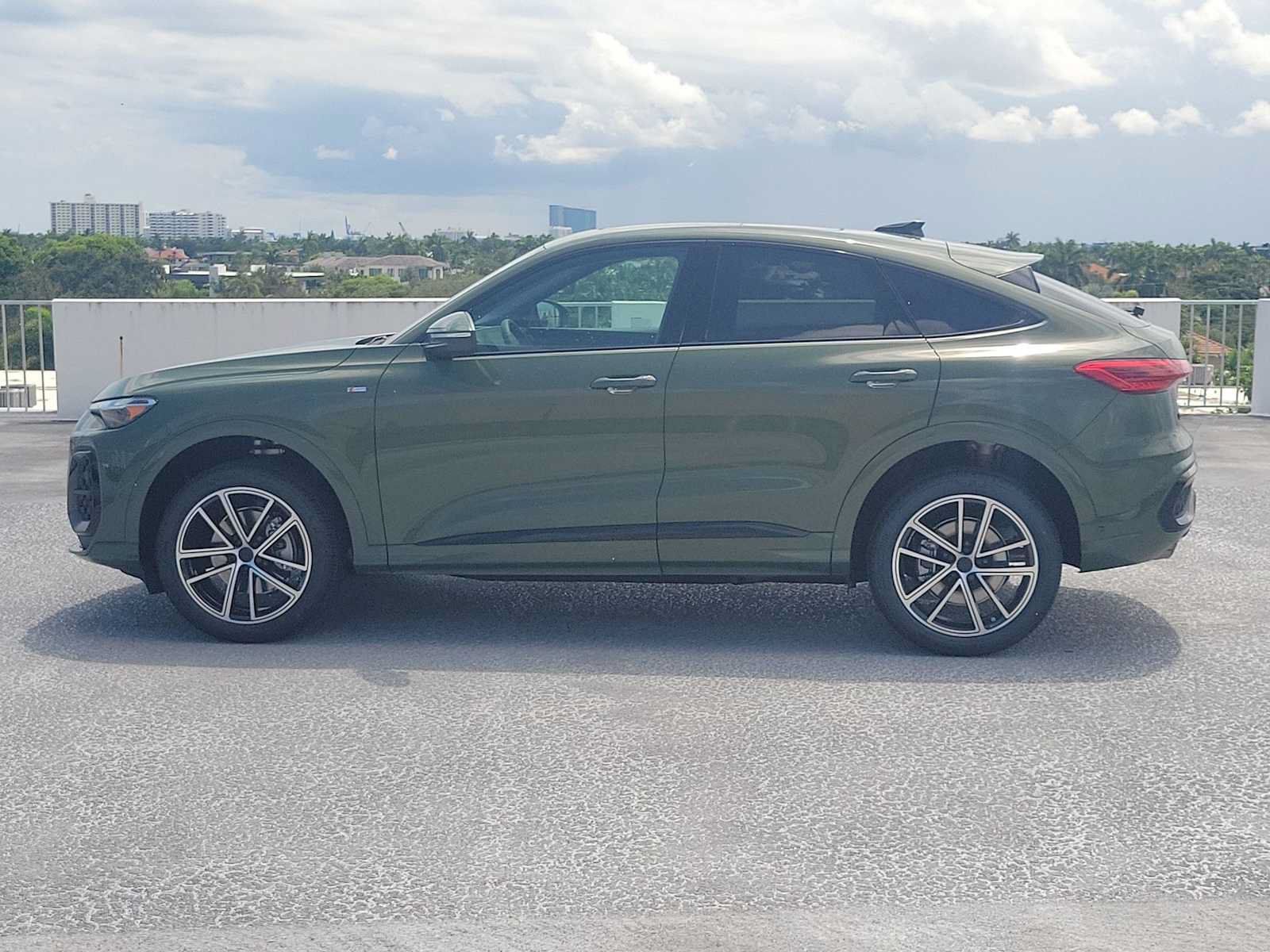 New 2026 Audi Q5 Premium AWD/4WD image 3