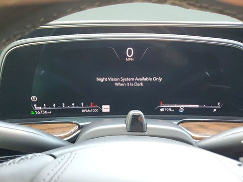 Used 2022 Cadillac Escalade Sport Platinum w/ Heavy-Duty Trailer Package AWD/4WD image 26