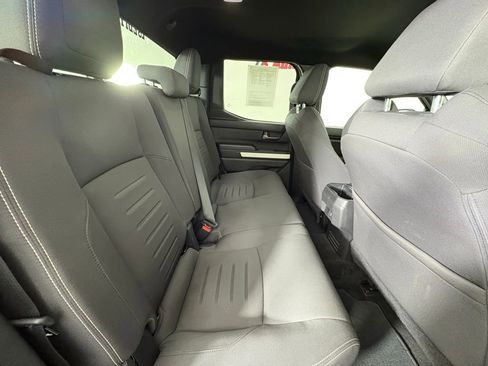 Used 2024 Toyota Tacoma TRD Off-Road image 42