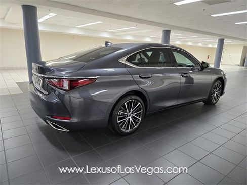 New 2025 Lexus ES 350 w/ Premium Package image 4
