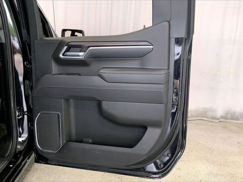 Used 2025 GMC Sierra 1500 SLT image 23