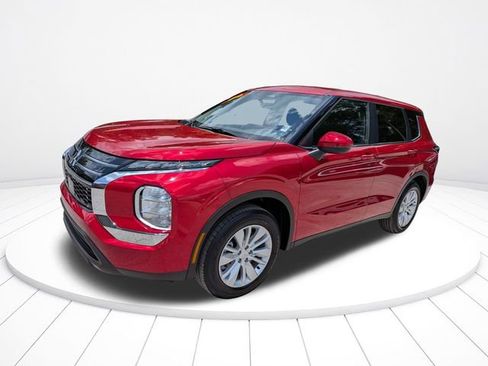 New 2026 Mitsubishi Outlander ES FWD image 8
