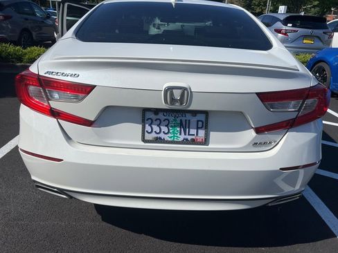 Used 2019 Honda Accord Sport image 3
