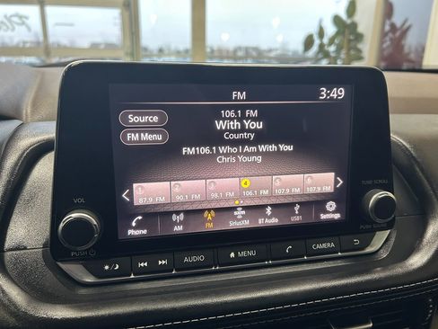 Used 2021 Nissan Rogue SL image 25