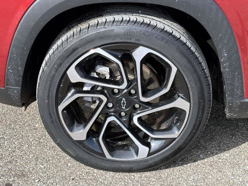 Certified 2024 Chevrolet Trax RS w/ Driver Confidence Package image 8