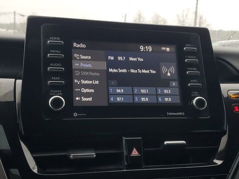 Certified 2022 Toyota Camry LE image 24