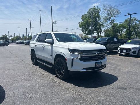 Used 2022 Chevrolet Tahoe LT w/ Luxury Package AWD/4WD image 6