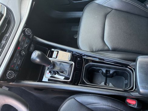 Used 2025 Jeep Compass Limited image 42