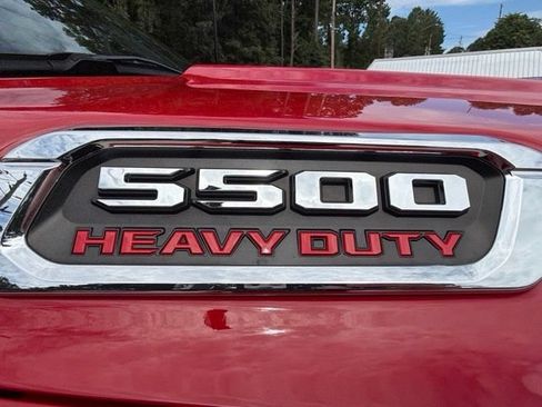 Used 2023 RAM 5500 SLT w/ Quick Order Package 2YG SLT AWD/4WD image 13