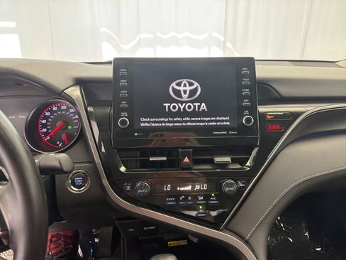 Used 2023 Toyota Camry XSE FWD image 10