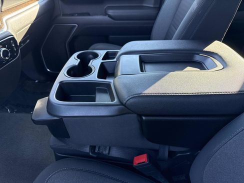 Used 2022 GMC Sierra 1500 Elevation image 13