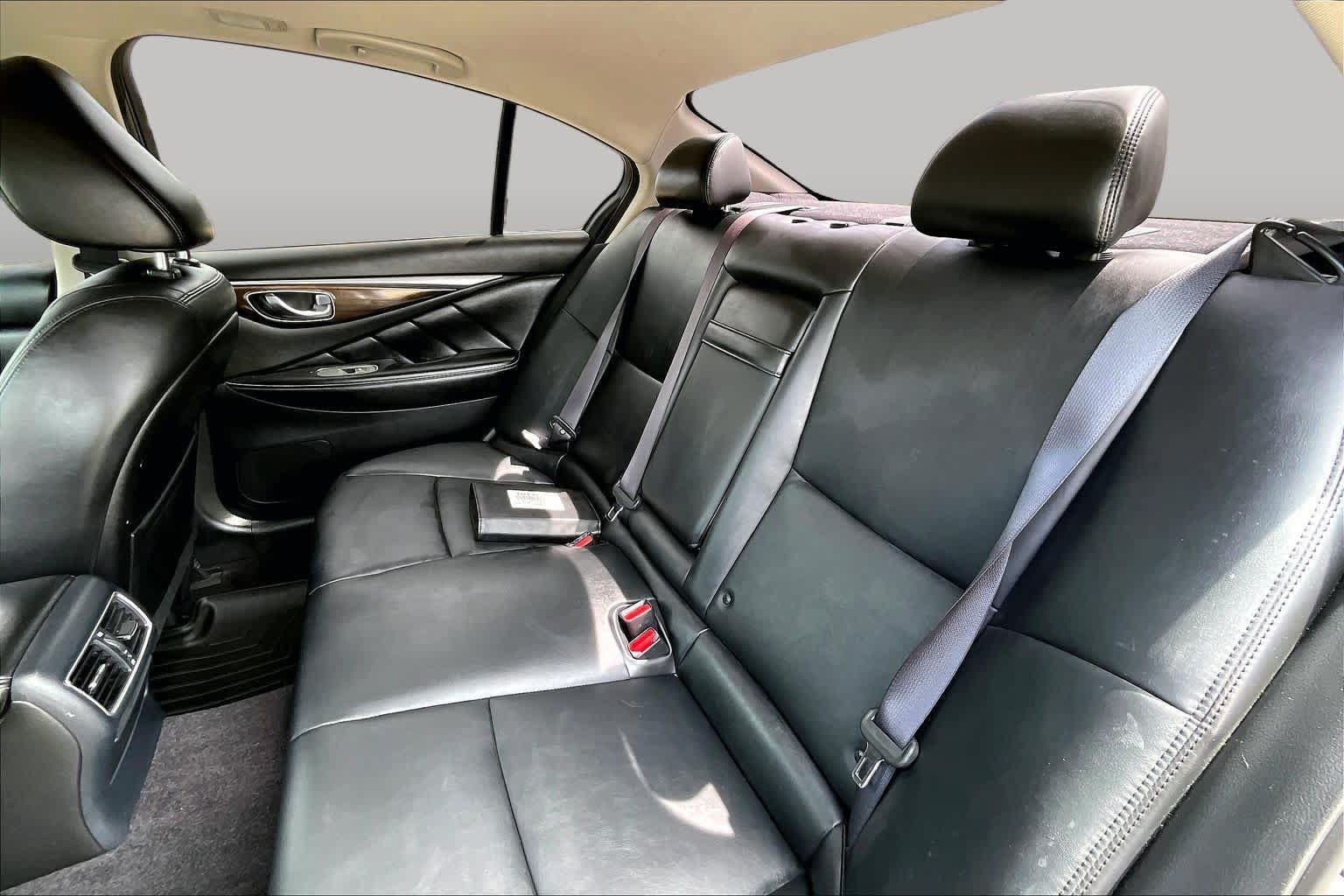 Used 2018 INFINITI Q50 Luxe AWD/4WD image 21