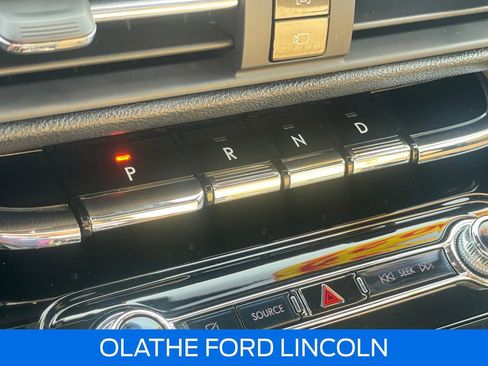 Used 2022 Lincoln Corsair Reserve w/ Equipment Group 201A image 12