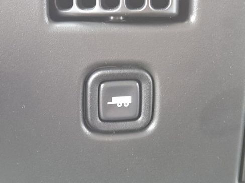 New 2026 GMC Savana 2500 Work Van w/ Driver Convenience Package image 4