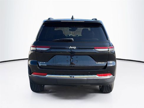 Used 2025 Jeep Grand Cherokee Laredo X w/ Luxury Tech Group I image 6
