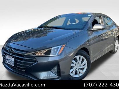 Used 2020 Hyundai Elantra SE w/ Cargo Package (C1)