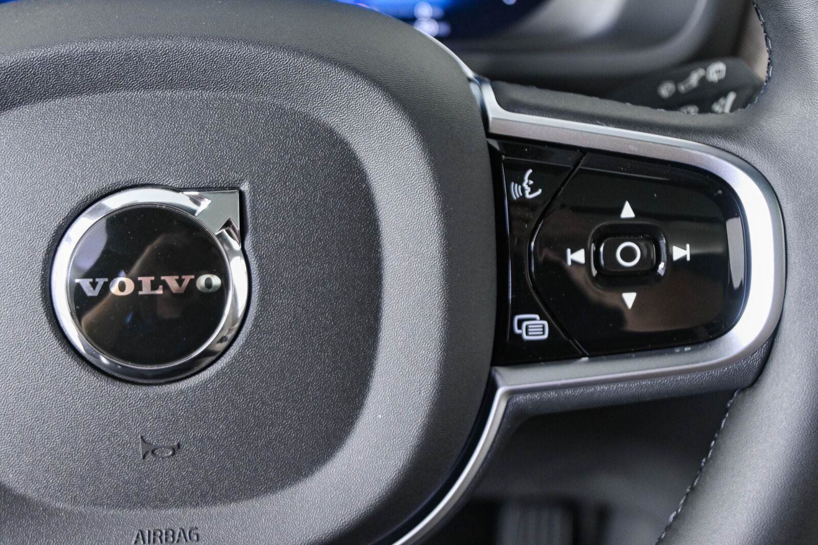 New 2026 Volvo XC90 T8 Core w/ Protection Package Premier AWD/4WD image 10