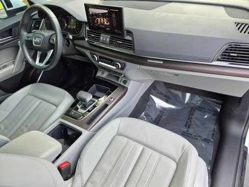 Certified 2023 Audi Q5 2.0T Premium w/ Convenience Package AWD/4WD image 19