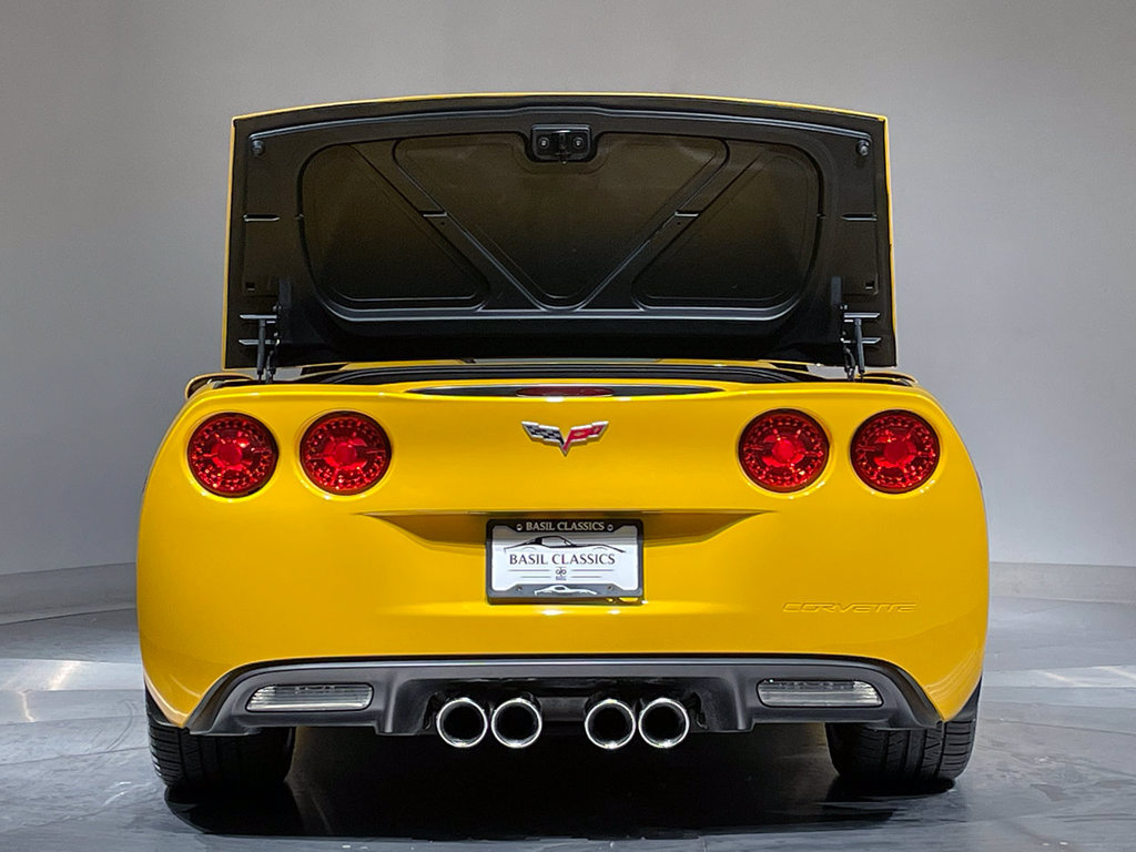 Used 2005 Chevrolet Corvette Convertible w/ Preferred Equipment Group RWD image 34