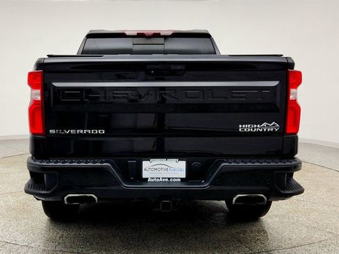 Used 2020 Chevrolet Silverado 1500 High Country w/ Technology Package image 6