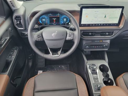 New 2025 Ford Bronco Sport Outer Banks w/ Outer Banks Tech Package+ image 7