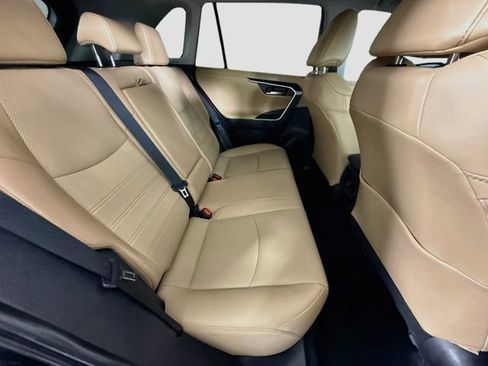 Certified 2025 Toyota RAV4 Limited w/ Advanced Technology Package FWD image 29