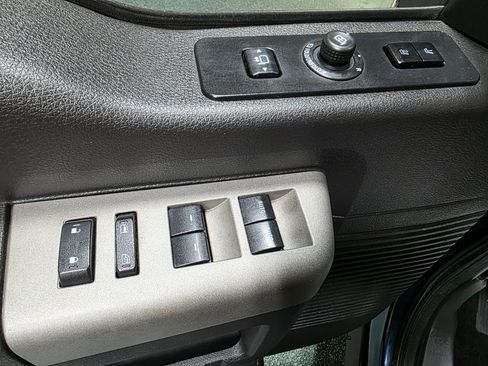 Used 2015 Ford F250 Lariat w/ Lariat Ultimate Package image 18