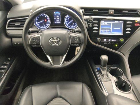 Used 2019 Toyota Camry SE FWD image 22