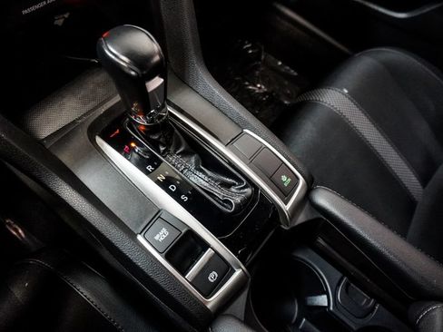 Used 2019 Honda Civic Sport image 25