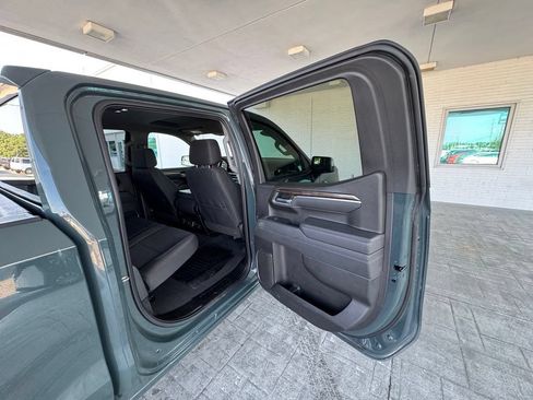Used 2025 Chevrolet Silverado 1500 LT AWD/4WD image 23