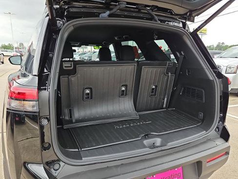 Certified 2025 Nissan Pathfinder Rock Creek image 20