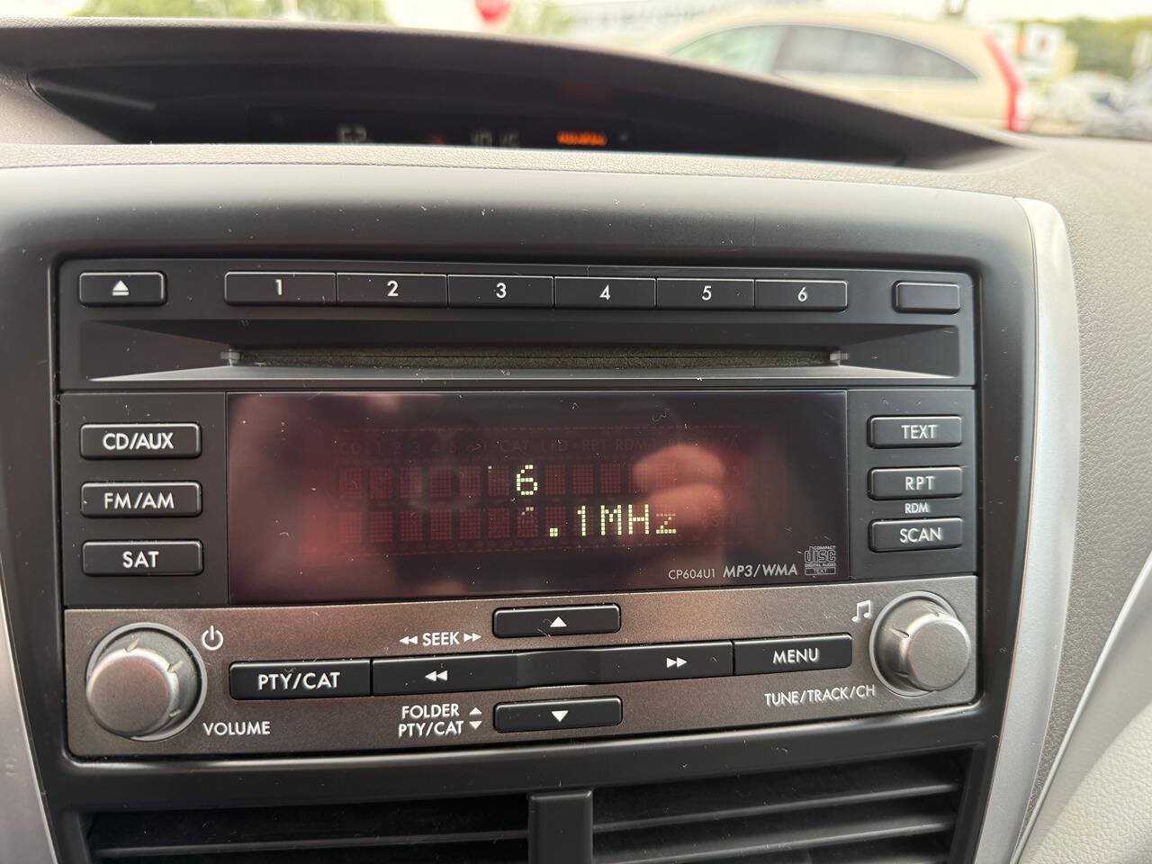 Used 2010 Subaru Forester 2.5X Premium AWD/4WD image 92