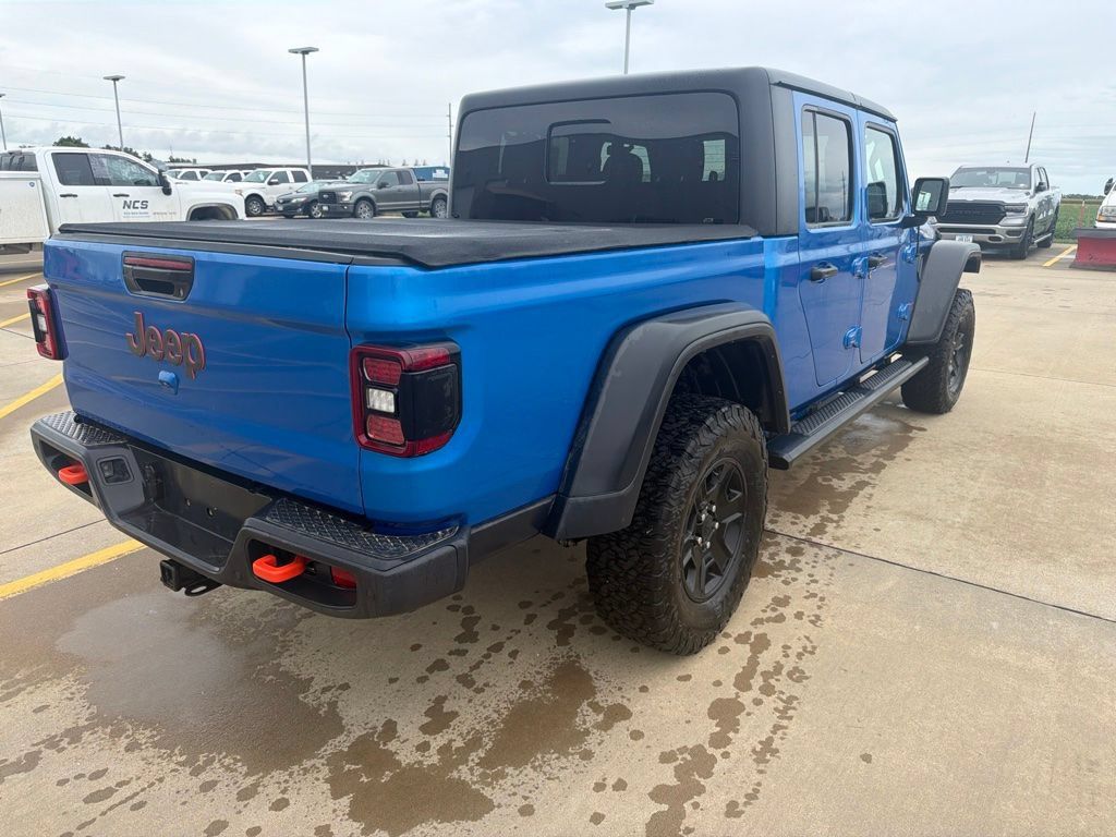 Used 2022 Jeep Gladiator Mojave w/ Dual Top Group AWD/4WD image 3