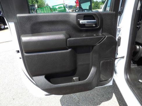 Used 2025 Chevrolet Silverado 3500 W/T AWD/4WD image 29