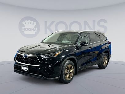 Used 2022 Toyota Highlander Bronze Edition