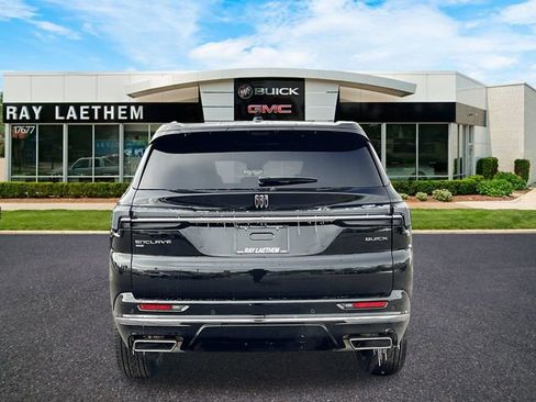 New 2026 Buick Enclave Avenir w/ Super Cruise Package AWD/4WD image 4