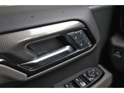 Used 2025 Chevrolet Silverado 1500 ZR2 w/ Technology Package AWD/4WD image 20