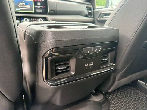 Used 2024 GMC Sierra 2500 AT4 w/ AT4 Premium Plus Package AWD/4WD image 28