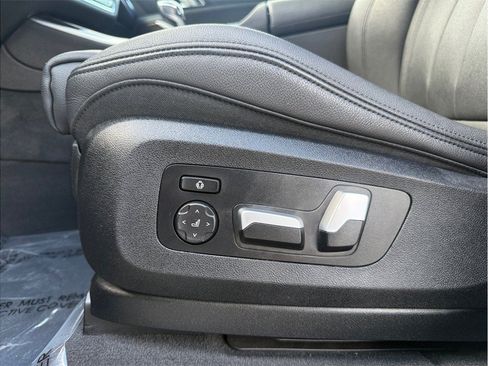 Used 2021 BMW X5 sDrive40i w/ Premium Package RWD image 21