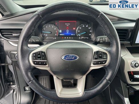 Used 2022 Ford Explorer XLT w/ Equipment Group 202A image 18