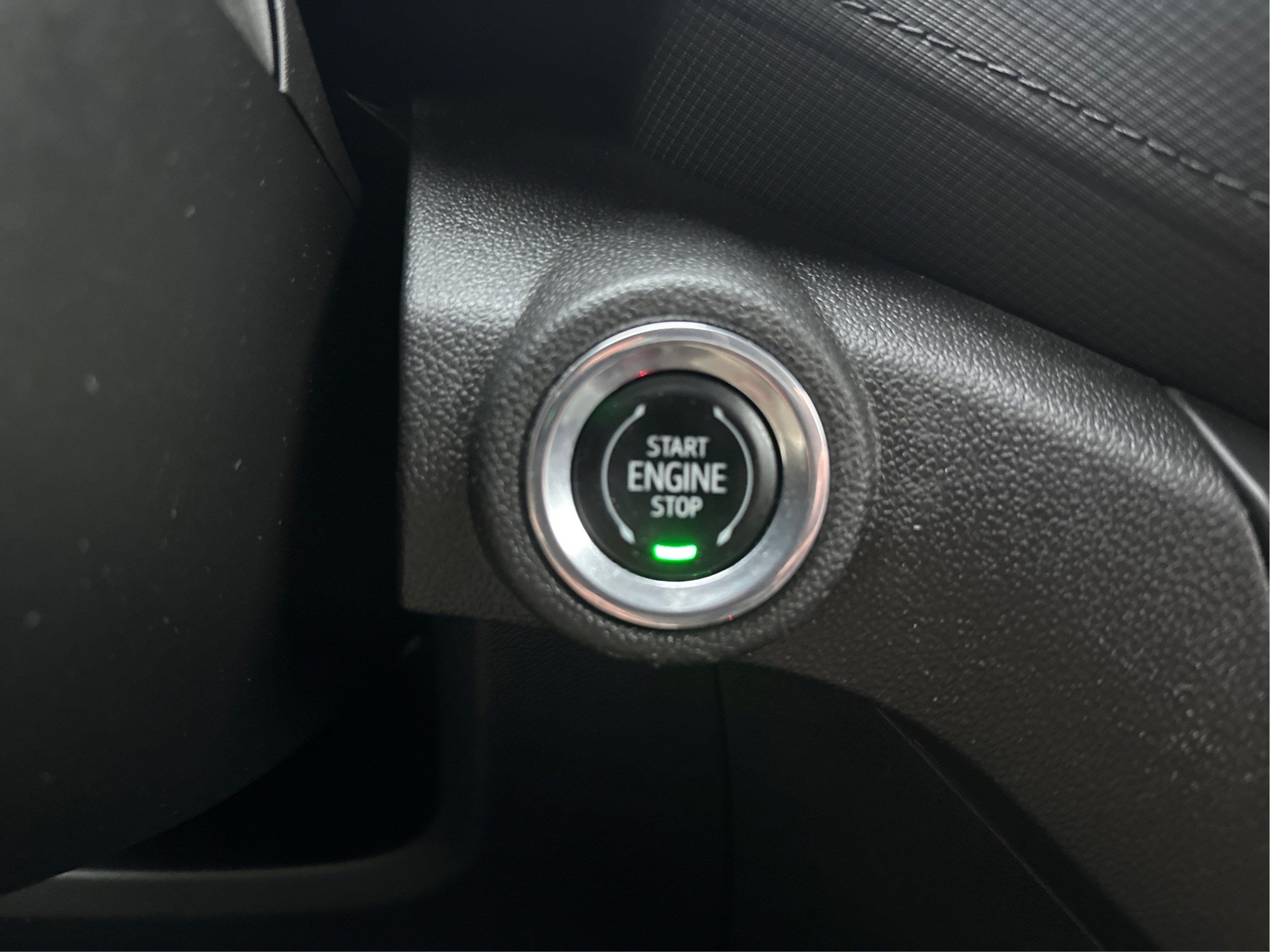 Used 2022 Chevrolet TrailBlazer LT AWD/4WD image 32