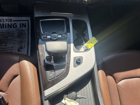 Used 2018 Audi Q7 2.0T Premium Plus AWD/4WD image 17