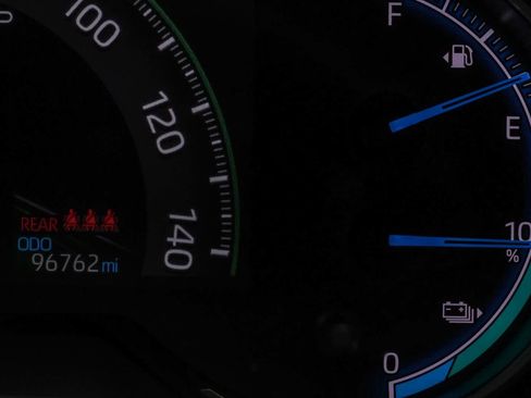 Used 2023 Toyota RAV4 SE image 21