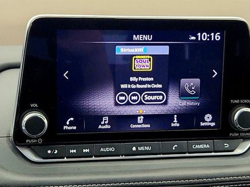 Used 2023 Nissan Rogue SV AWD/4WD image 17