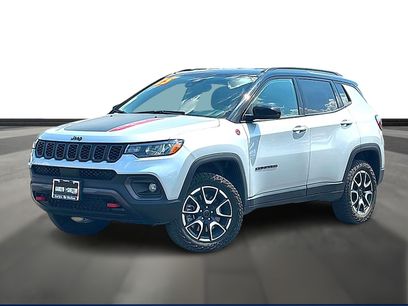 Used 2025 Jeep Compass Trailhawk