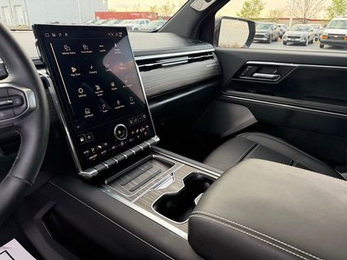 Used 2025 GMC Sierra EV Denali image 47