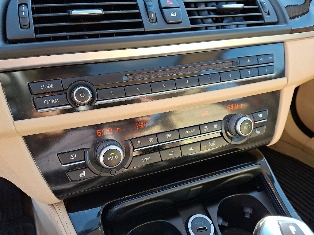 Used 2014 BMW 528i Sedan RWD image 16
