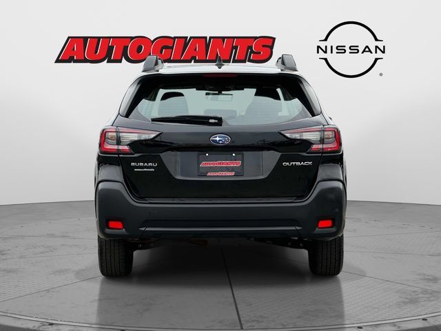 Used 2024 Subaru Outback AWD/4WD image 4
