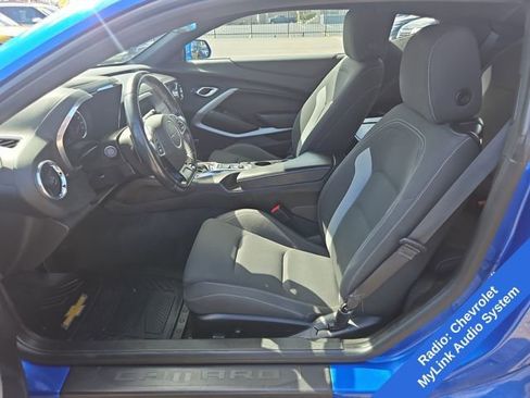 Used 2018 Chevrolet Camaro LT w/ RS Package image 10