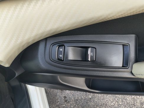 Used 2022 Subaru Ascent Premium w/ Convenience Package image 11